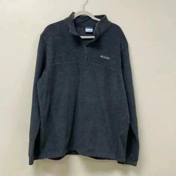 Columbia Jackets & Blazers - COLUMBIA black 1/4 zip fleece jacket. Size XL. Work casual vacation cold warm